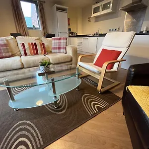 Central Darlington Central 2br Darlington (Durham)